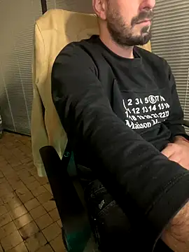 giorgakaci69 online show from 11/28/25, 04:20