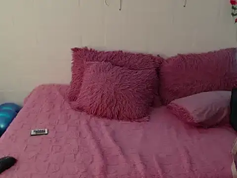 Snapshot of kyomy_222 chatting on 01/08/25, 04:00 kyomy 222 online show from 01/08/25, 04:00