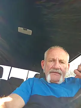 Snapshot of den-rock4u chatting on 11/25/25, 09:04 den-rock4u online show from 11/25/25, 09:04