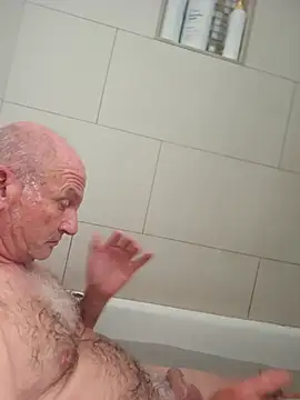 Snapshot of den-rock4u chatting on 02/12/26, 01:44 den-rock4u online show from 02/12/26, 01:44