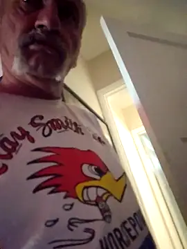 Snapshot of den-rock4u chatting on 03/26/26, 04:01 den-rock4u online show from 03/26/26, 04:01