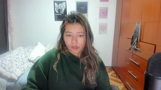 StephaniFox online show from 05/01/26, 03:00