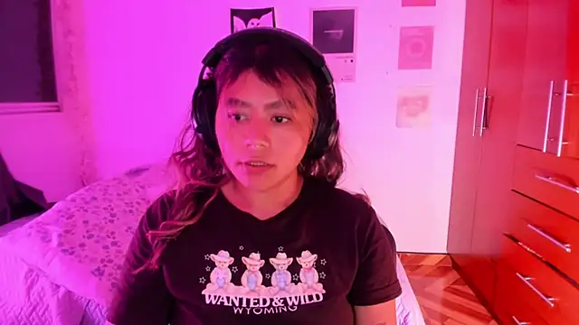 StephaniFox online show from 05/03/26, 12:05