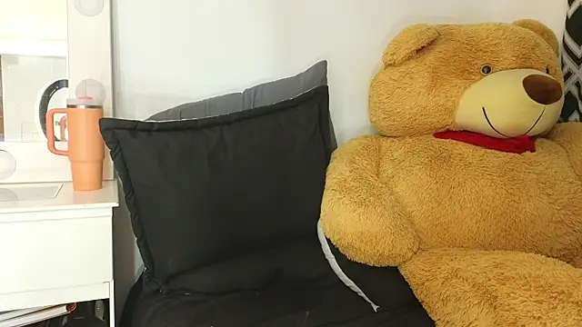 Snapshot of Dj_scarlettmorreti chatting on 02/13/25, 11:58 Dj scarlettmorreti online show from 02/13/25, 11:58