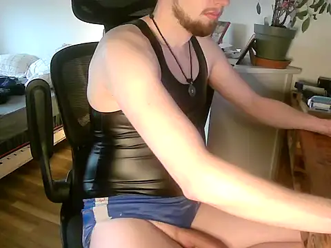 twinkish 90 online show from 01/20/25, 11:13