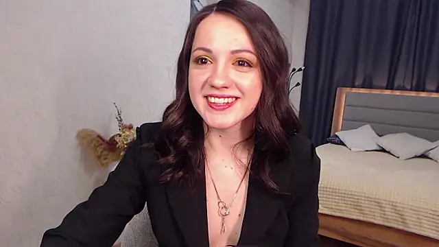 SusanMorado online show from 03/04/25, 08:24