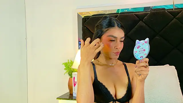 Holly Brensonexx  online show from 10/06/25, 02:14