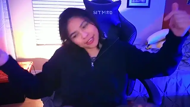 Snapshot of miacanela_xo chatting on 01/21/25, 04:21 miacanela xo online show from 01/21/25, 04:21