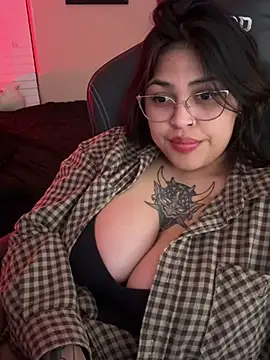 Snapshot of miacanela_xo chatting on 02/08/25, 08:20 miacanela xo online show from 02/08/25, 08:20