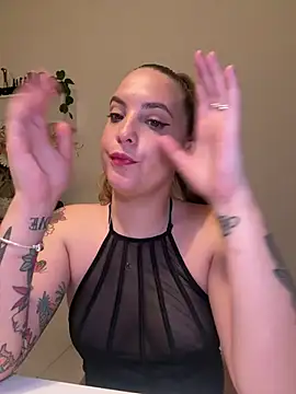 Snapshot of LiliMorganxxx chatting on 06/25/26, 09:30 LiliMorganxxx online show from 06/25/26, 09:30