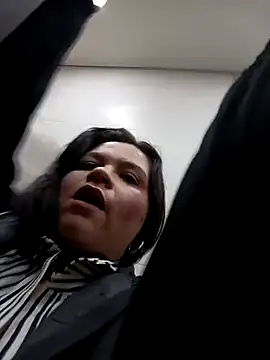 Julieta-tits online show from 12/06/24, 10:30