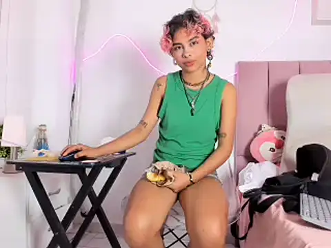 lilith horny online show from 06/17/26, 02:58
