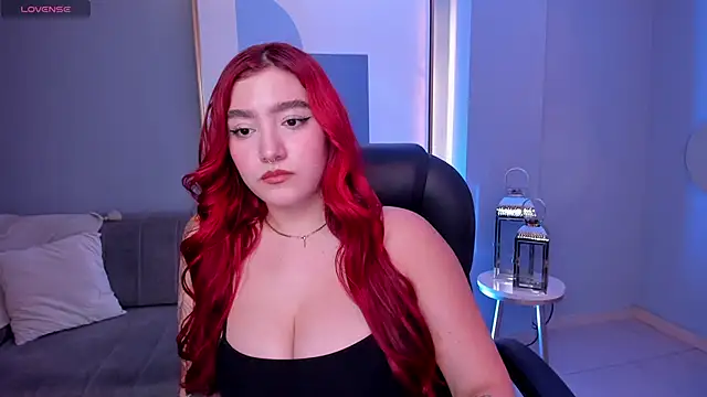 ViolettCastel online show from 03/03/25, 07:28