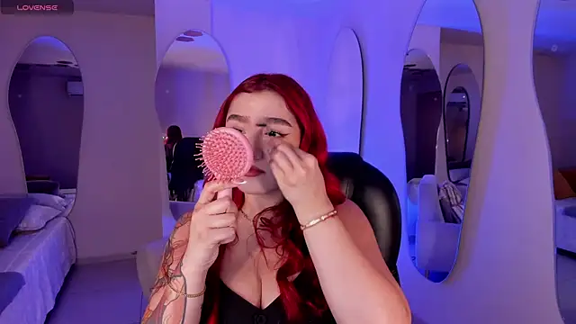 ViolettCastel online show from 09/29/25, 07:19