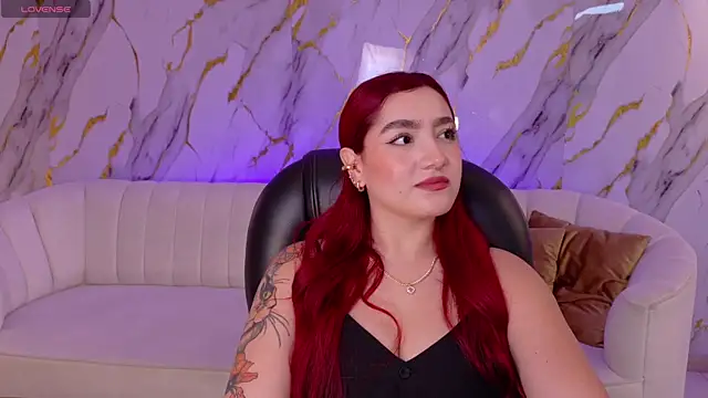 ViolettCastel online show from 12/20/25, 08:16