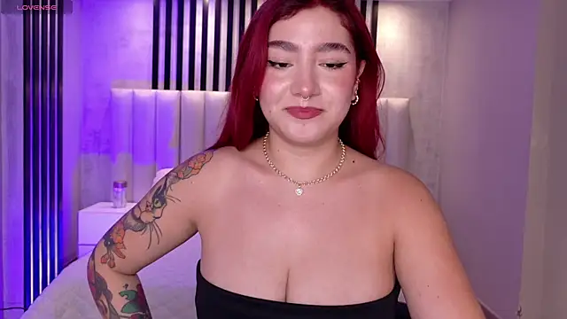 ViolettCastel online show from 03/20/26, 07:08