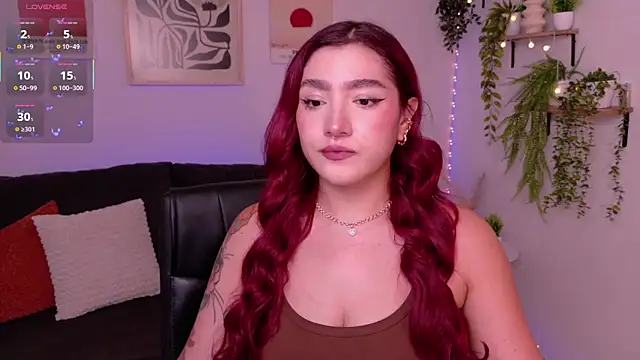 ViolettCastel online show from 04/08/26, 07:47