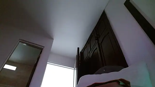 sweetsarabig22cm online show from 03/28/26, 01:49