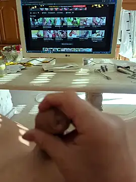 Snapshot of Sexy-boy29 chatting on 01/19/25, 12:17 Sexy-boy29 online show from 01/19/25, 12:17