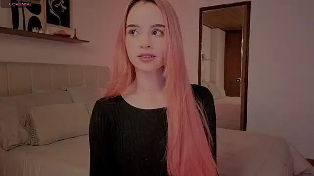 Roxxy mora online show from 01/16/26, 10:47