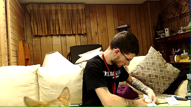 Snapshot of hungkubenski chatting on 11/02/25, 01:08 hungkubenski online show from 11/02/25, 01:08