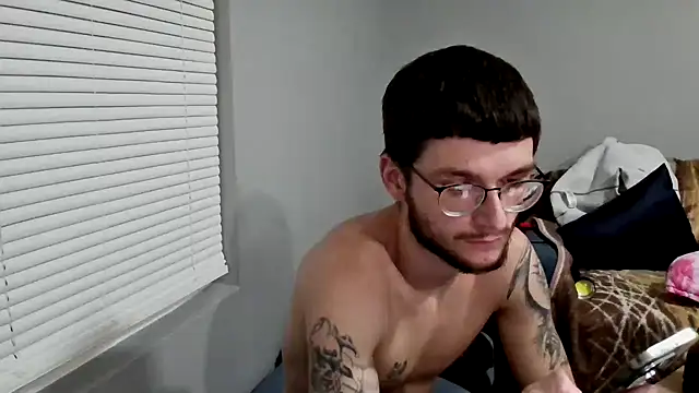 hungkubenski online show from 12/02/25, 02:17