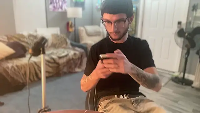 hungkubenski online show from 12/15/25, 07:12