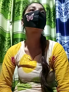 Snapshot of Aruyeshi- chatting on 01/29/25, 06:01 Aruyeshi- online show from 01/29/25, 06:01