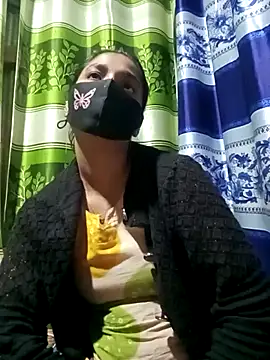 Snapshot of Aruyeshi- chatting on 02/12/25, 05:26 Aruyeshi- online show from 02/12/25, 05:26