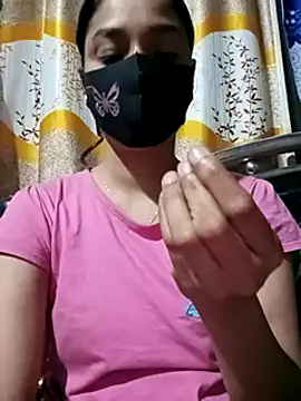 Snapshot of Aruyeshi- chatting on 03/11/25, 12:17 Aruyeshi- online show from 03/11/25, 12:17