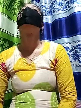 Snapshot of Aruyeshi- chatting on 03/16/25, 04:45 Aruyeshi- online show from 03/16/25, 04:45