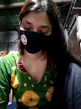 Snapshot of Aruyeshi- chatting on 09/14/25, 10:09 Aruyeshi- online show from 09/14/25, 10:09