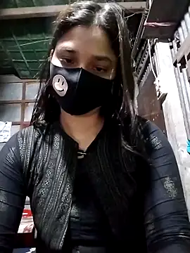 Snapshot of Aruyeshi- chatting on 09/28/25, 01:27 Aruyeshi- online show from 09/28/25, 01:27