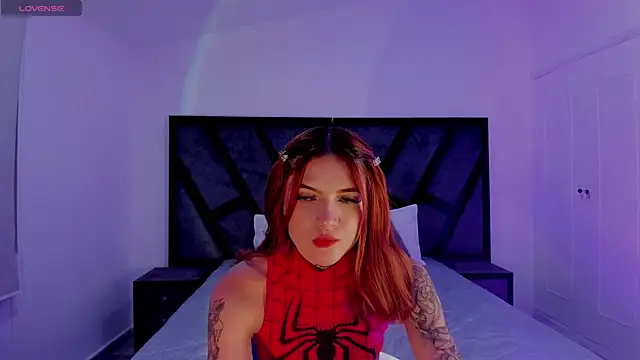 Snapshot of VictoriaRosse_ chatting on 03/01/25, 11:37 VictoriaRosse online show from 03/01/25, 11:37