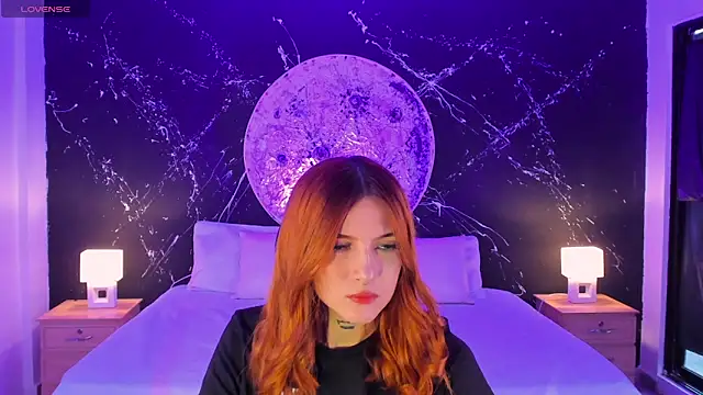 Snapshot of VictoriaRosse_ chatting on 03/04/25, 09:43 VictoriaRosse online show from 03/04/25, 09:43