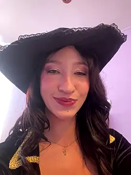 peiton steele7 online show from 10/31/25, 07:48