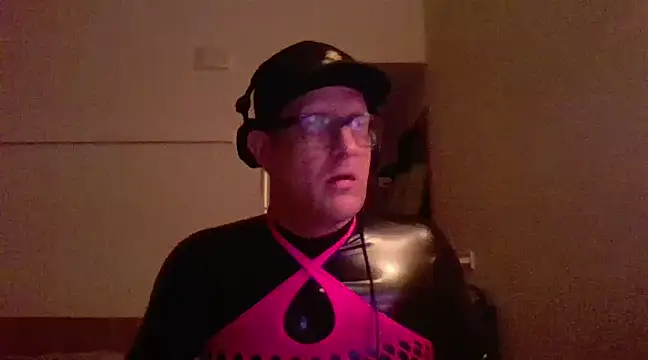 Bigthroaterboy online show from 03/06/25, 07:10