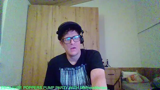 Bigthroaterboy online show from 09/10/25, 04:45