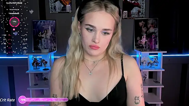 Snapshot of Ellen_Soft chatting on 12/21/24, 07:49 Ellen Soft online show from 12/21/24, 07:49