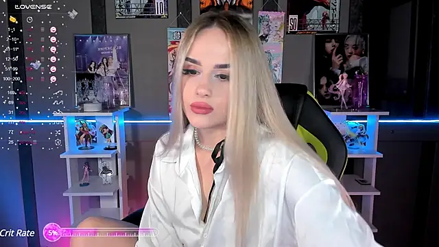 Snapshot of Ellen_Soft chatting on 03/09/25, 09:35 Ellen Soft online show from 03/09/25, 09:35