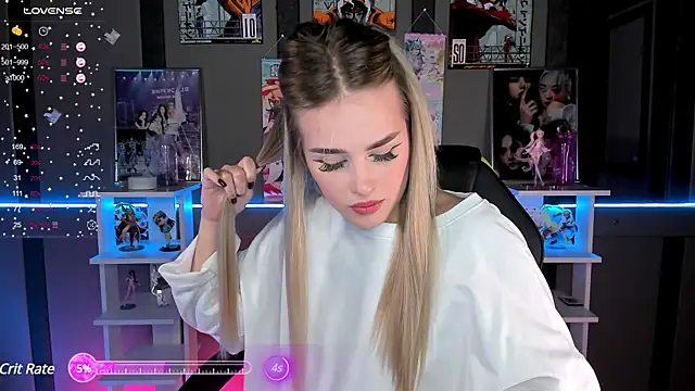 Snapshot of Ellen_Soft chatting on 03/19/25, 04:24 Ellen Soft online show from 03/19/25, 04:24