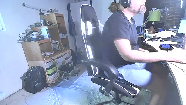 MagnusCockus online show from 06/04/26, 02:23