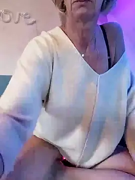 Snapshot of tatianasexymilf chatting on 02/15/26, 10:36 tatianasexymilf online show from 02/15/26, 10:36