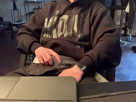 KendrickJiz online show from 05/13/26, 06:27