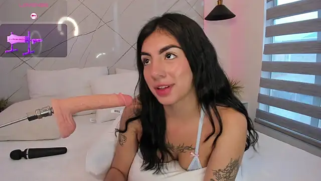 Snapshot of ANTONELLA__ROUSE_ chatting on 03/01/25, 09:04 ANTONELLA ROUSE online show from 03/01/25, 09:04