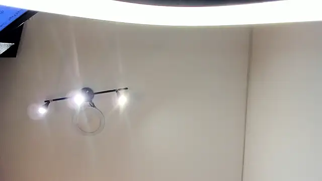 Snapshot of ANTONELLA__ROUSE_ chatting on 03/06/25, 11:31 ANTONELLA ROUSE online show from 03/06/25, 11:31