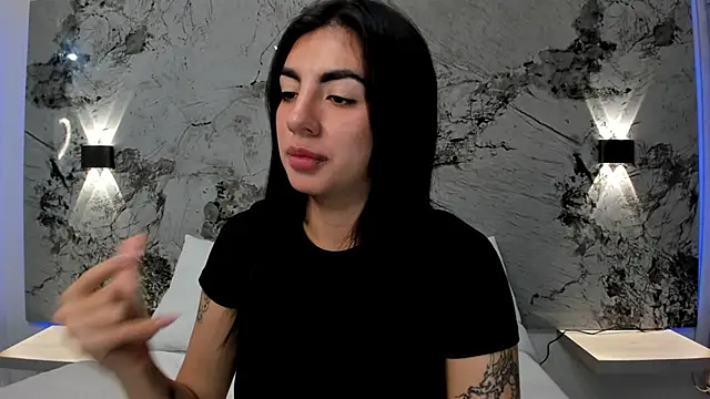 Snapshot of ANTONELLA__ROUSE_ chatting on 03/12/25, 08:08 ANTONELLA ROUSE online show from 03/12/25, 08:08