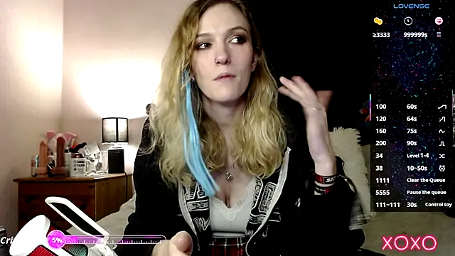 EllieeRose online show from 10/05/25, 07:56