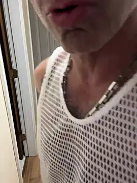 Snapshot of DaddySnowXX chatting on 03/17/25, 04:40 DaddySnowXX online show from 03/17/25, 04:40