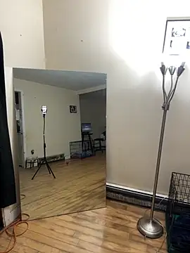 Snapshot of DaddySnowXX chatting on 09/12/25, 04:45 DaddySnowXX online show from 09/12/25, 04:45